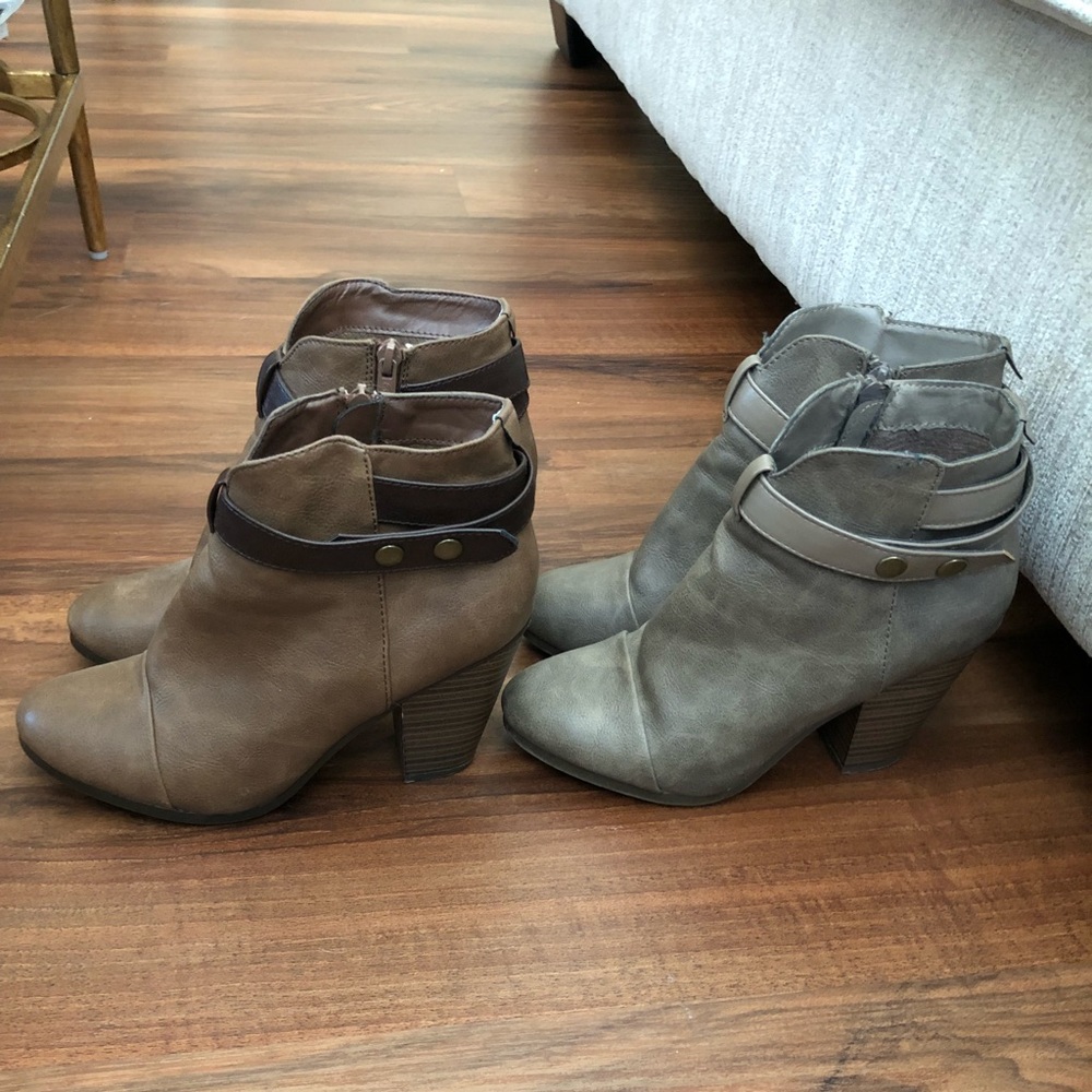 2 pairs of booties